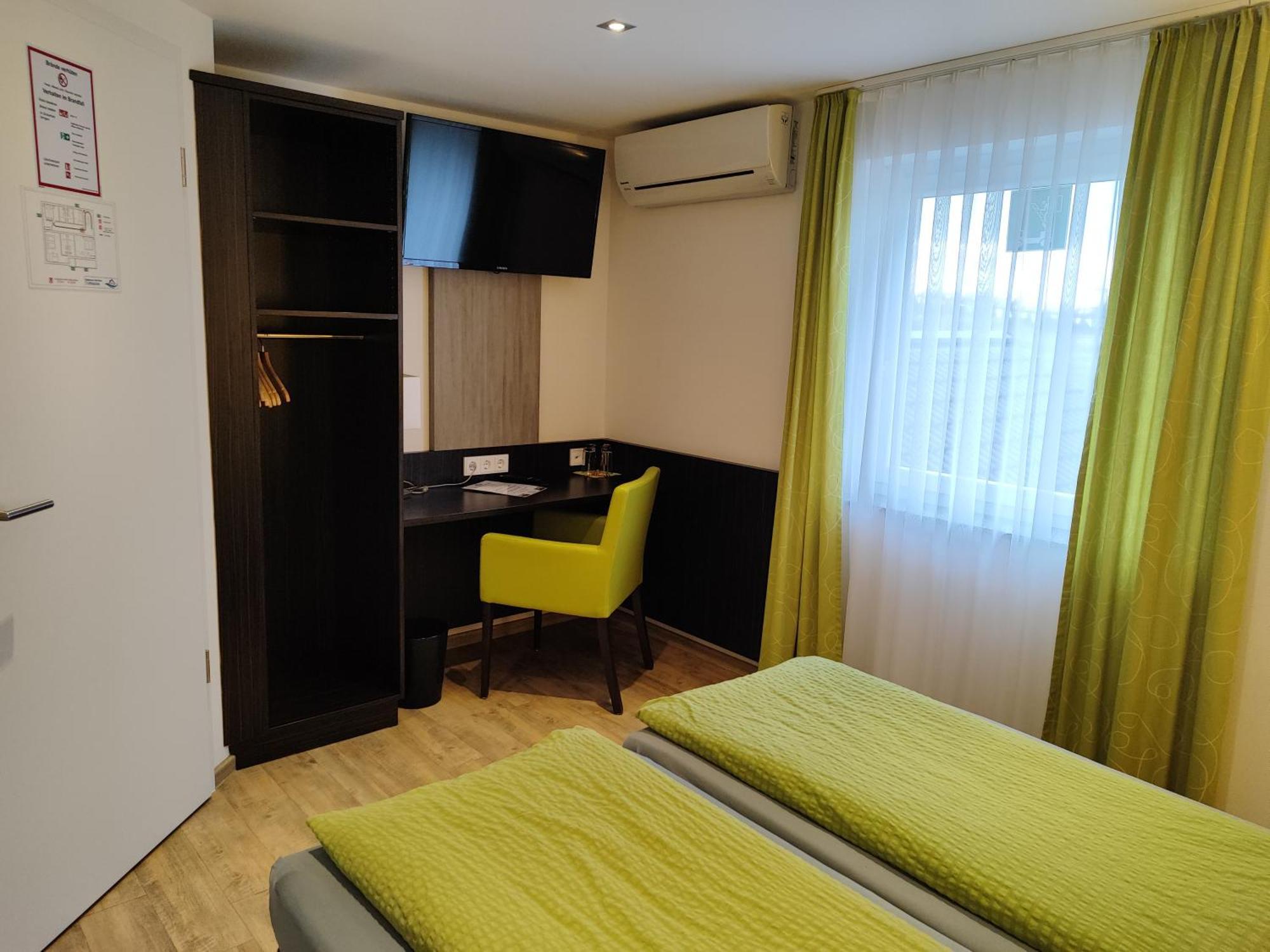 Hotel Gaestehaus Stock Zimmer Trueffeleckle Фрідріхсгафен Екстер'єр фото
